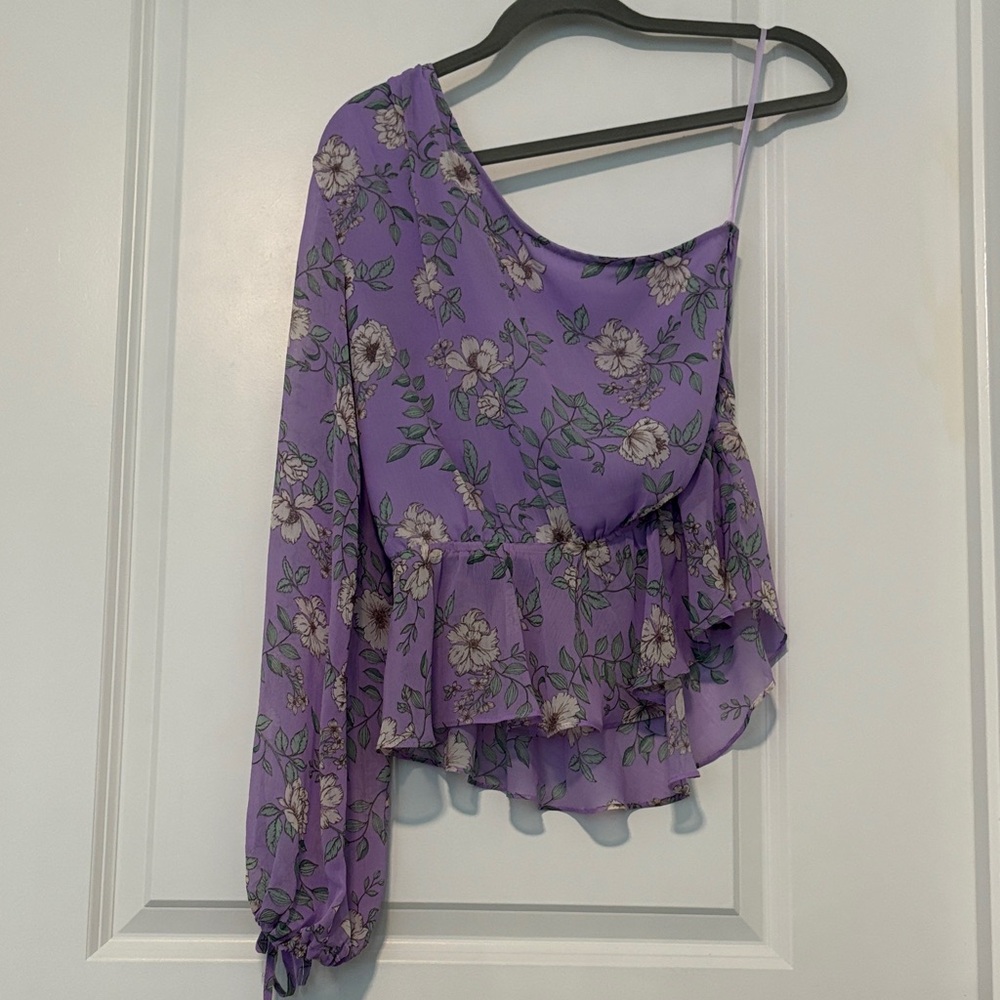 Vici Lavender Floral One-Shoulder Blouse